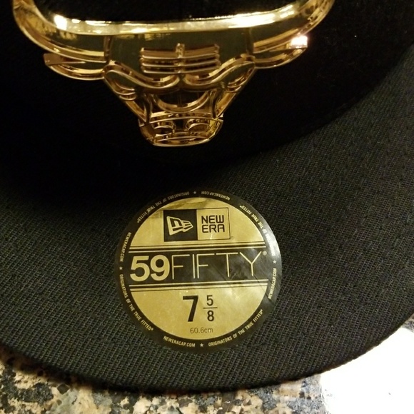 Custom New Era Chicago Bulls Ball Cap - Picture 4 of 8